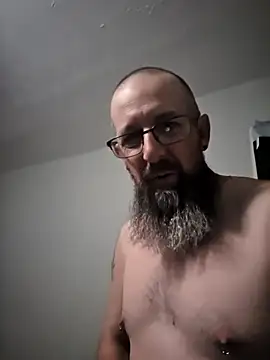 Beardedcowboydaddy live sex cam