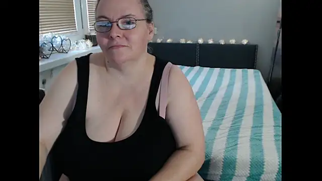 Sweetboobs live sex cam