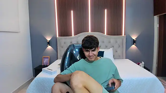 Tommy18__ live sex cam