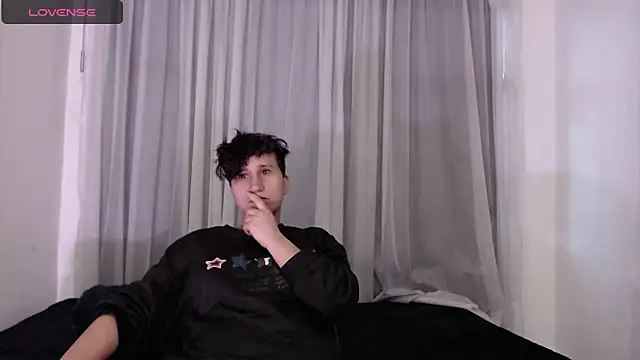 Im_Milan_Rs's cam snapshot