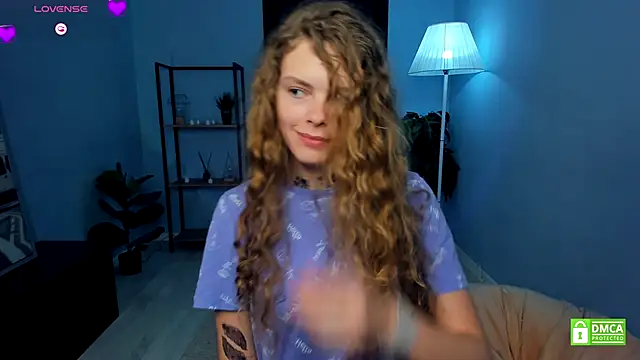 RayaNenlia's cam snapshot