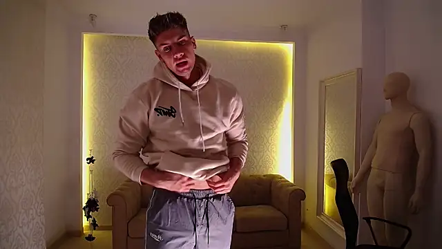 MaxKaiden live sex cam