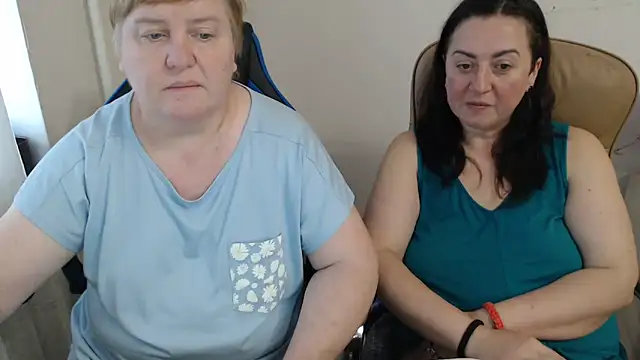 Bertie_Adeline's cam snapshot