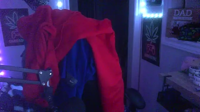 GeneralXMillyX's cam snapshot