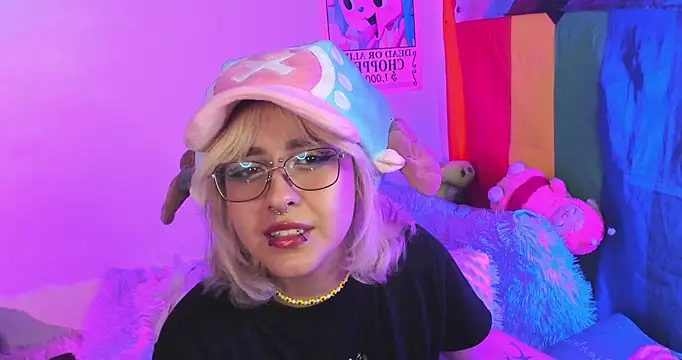 NekoWaifu's cam snapshot