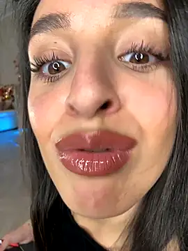 Lolly_Neal's cam snapshot