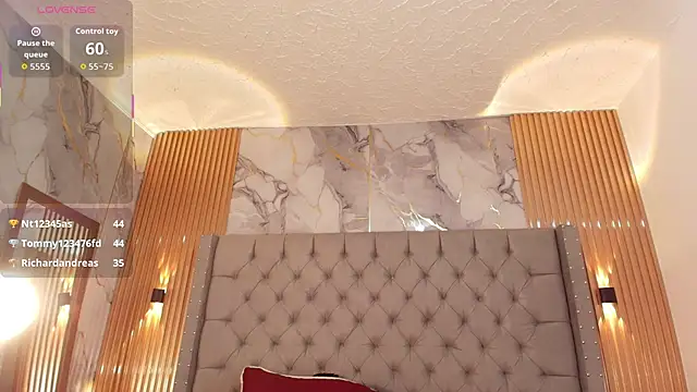 AlyaThompson's cam snapshot