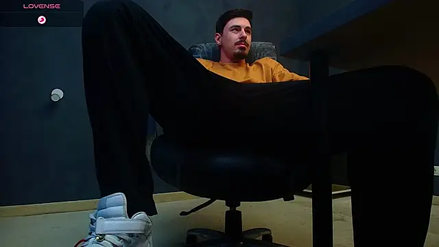 EnzoRace's cam snapshot