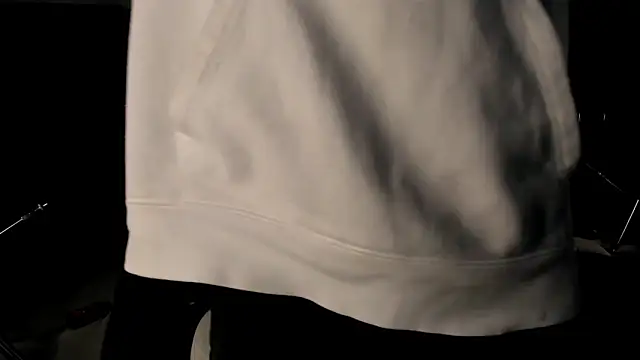 BryCams3's cam snapshot