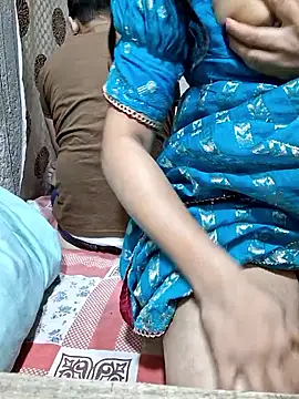 Village_aunty12's cam snapshot