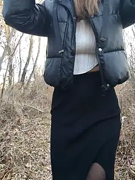 YOOUR_EVAA live sex cam