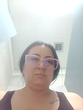 Monserratizzy's cam snapshot