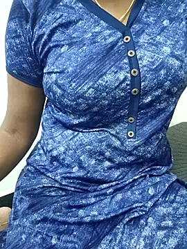 Tamilmallu-duskygirl03's cam snapshot