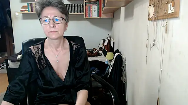 katemodel's cam snapshot