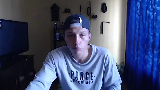 Violet_And_Smith's cam snapshot