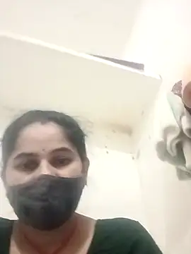 JULEE-740's cam snapshot