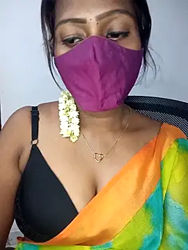 Tamil_kavinila's cam snapshot