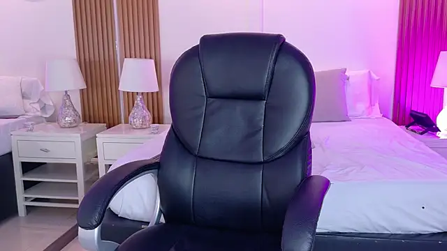 AshleyGinger_'s cam snapshot