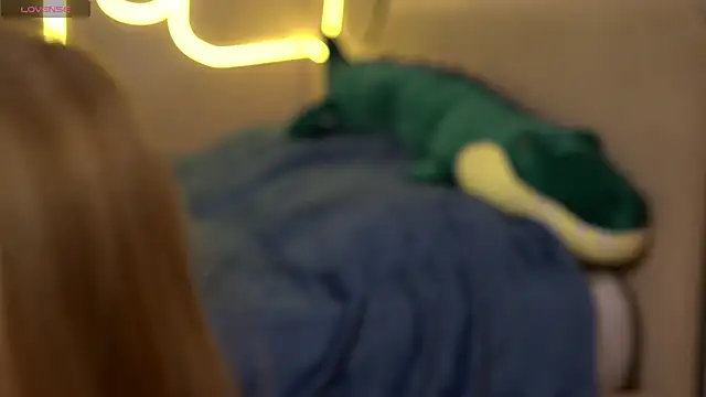 _Spring_Day_'s cam snapshot