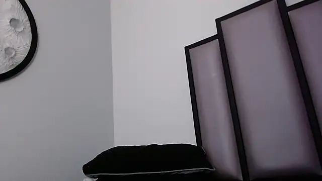 Lucy-23's cam snapshot