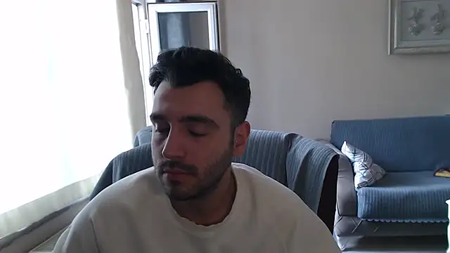 handsomeee04's cam snapshot