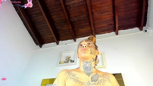 dakota_stream's cam snapshot