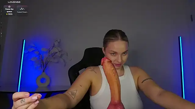 violla_sinzz's cam snapshot