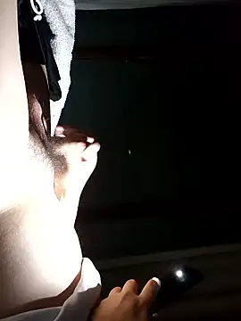 starvingo2002's cam snapshot