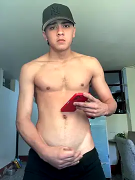 boyhot-_-'s cam snapshot