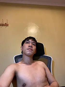 asian_guy_69's cam snapshot