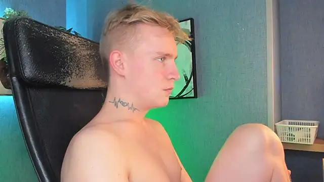 AlexxSweet's cam snapshot