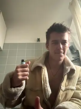 Toyjungee live sex cam