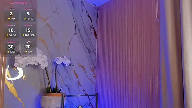 alana_ortega_'s cam snapshot