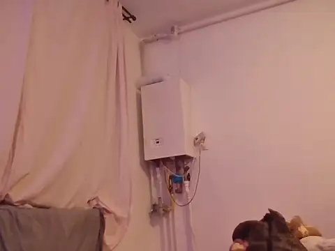 Celinepetit's cam snapshot