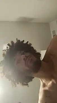 Iamtheshow's cam snapshot