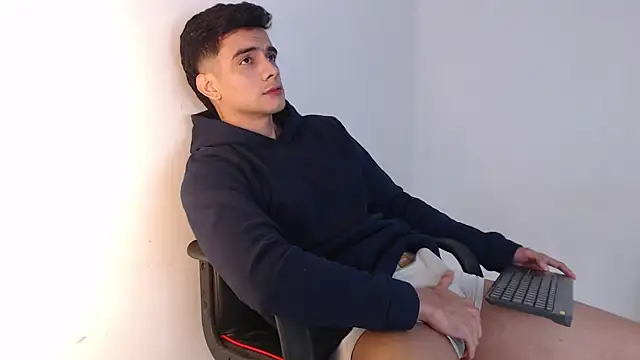 adam_levis17 live sex cam