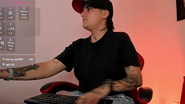 PeytonBox live sex cam