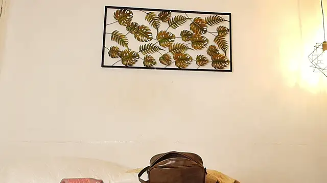 norela_leon's cam snapshot