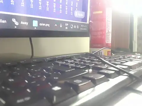 CrisstalPink's cam snapshot