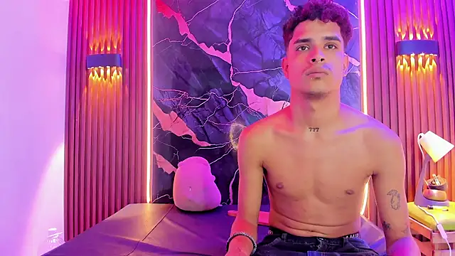 Lucky_boys__X live sex cam