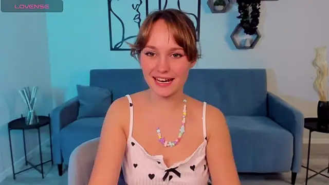 BritnieCute's cam snapshot