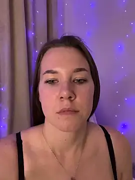 Candy_Foxxxy_'s cam snapshot