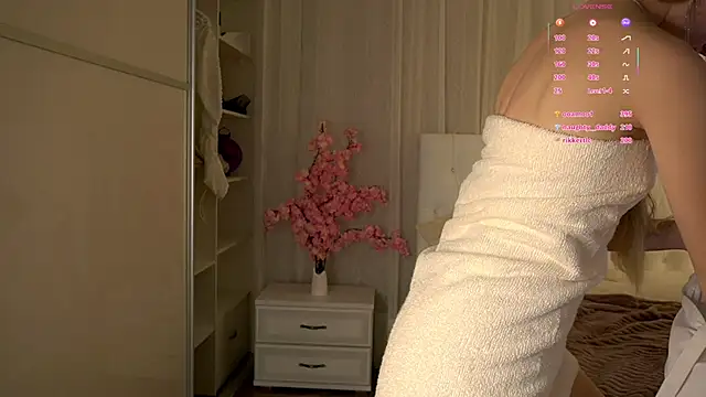 AlbaMesick's cam snapshot