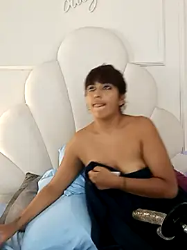 Kaylachannell's cam snapshot