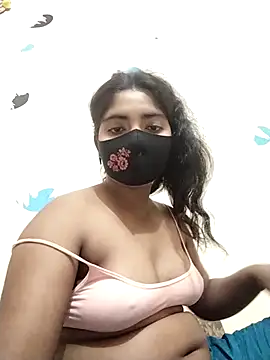 Lina-Rose's cam snapshot