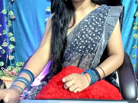 Forever_Love2025's cam snapshot