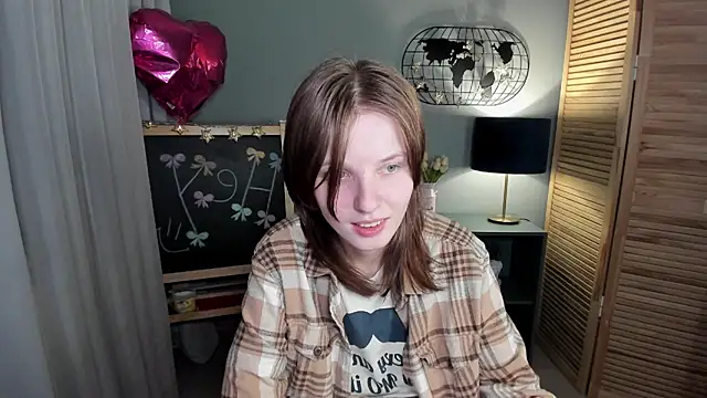 Madelaineses's cam snapshot