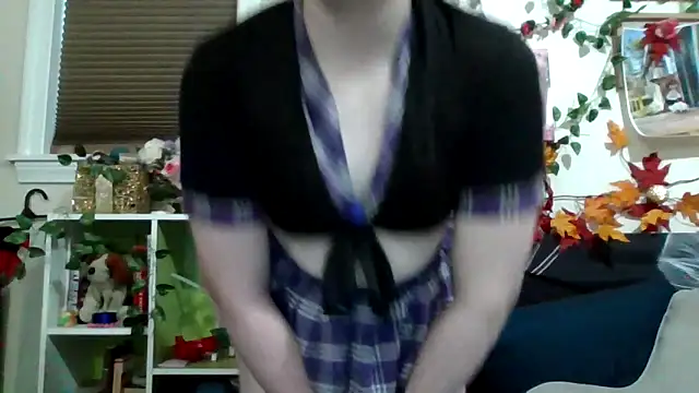 AverageRose's cam snapshot