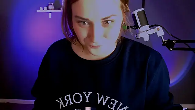 casey_meow_'s cam snapshot