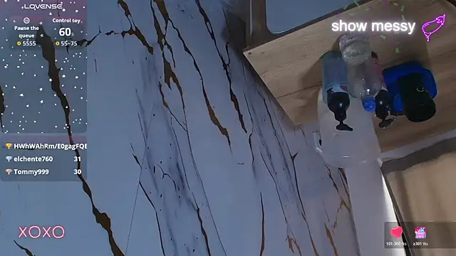 Lizz_Tender's cam snapshot